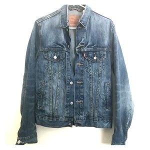 Levi’s denim jacket